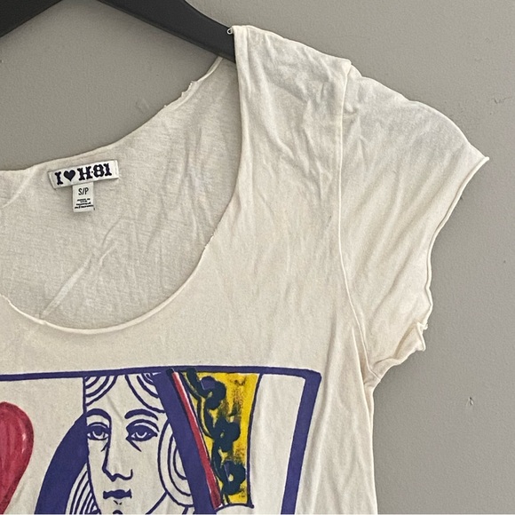 Forever 21 Queen of Hearts T-shirt - Picture 2 of 7